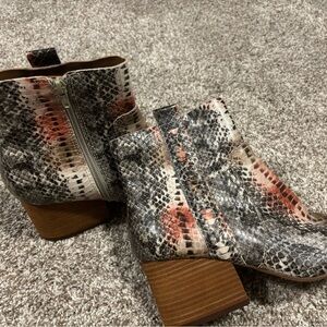 Women’s boots